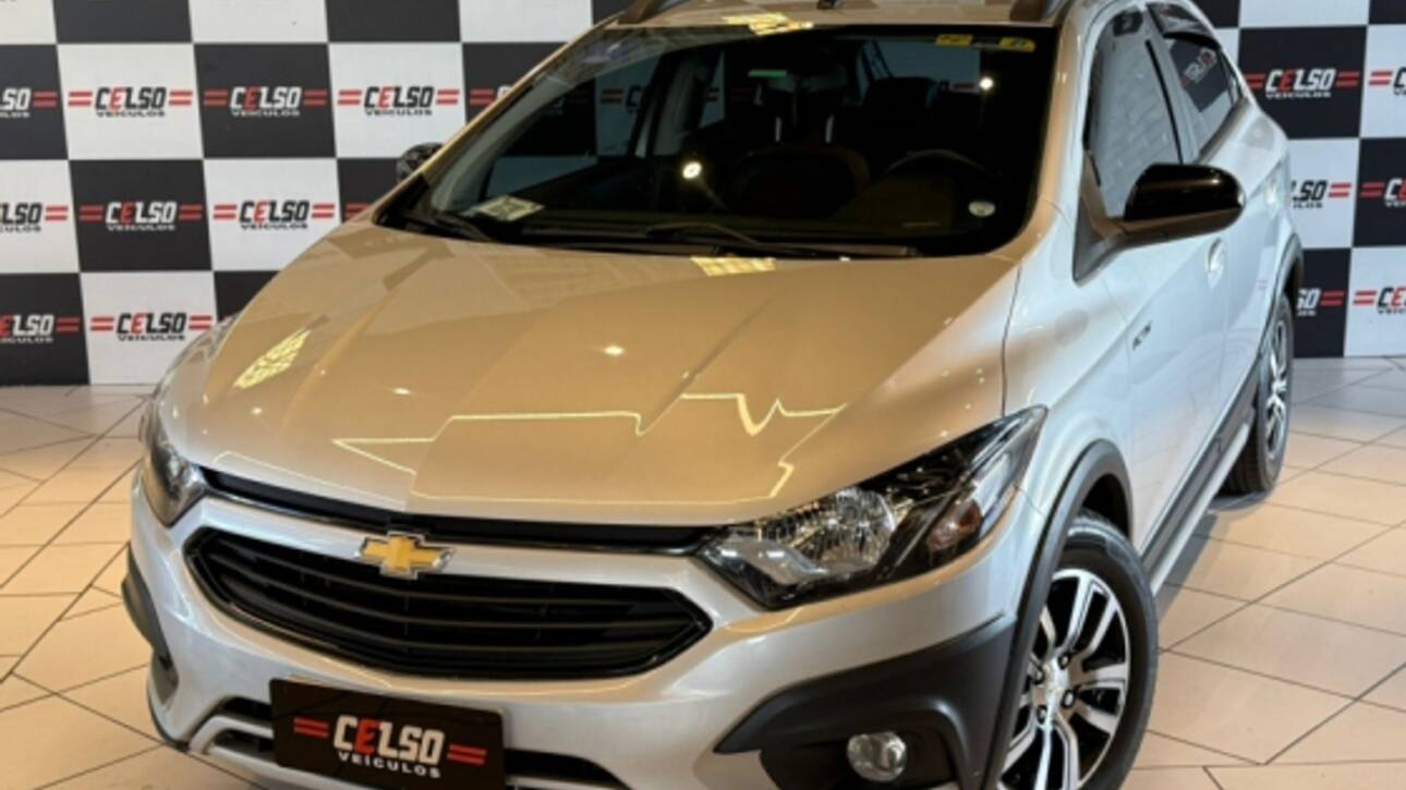 CHEVROLET ONIX 1.4 MPFI ACTIV 8V FLEX 4P AUTOMÁTICO